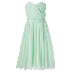Tevolio strapless mint chiffon bridesmaid dress size 12. Only worn once.